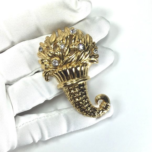 Vintage Monet Rhinestone Horn of Plenty Cornucopia Gold Tone Unisex Brooch Lapel - Picture 2 of 4
